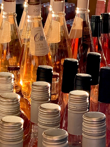 Liquor Store «Kent Wine & Spirit», reviews and photos, 24 N Main St, Kent, CT 06757, USA