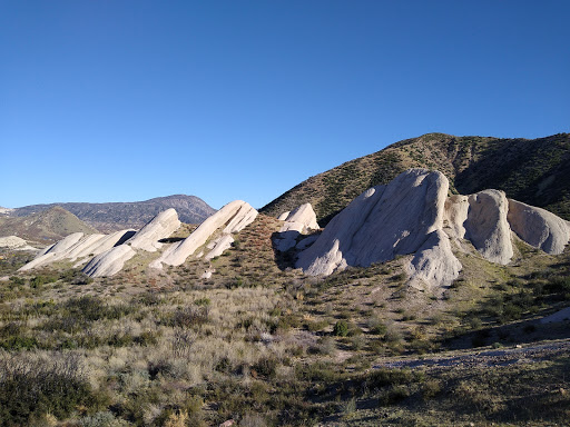 Mormon Rocks Interpretive Trail 6W04
