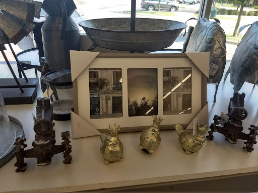 Home Goods Store «Tuesday Morning», reviews and photos, 23314 Farmington Rd, Farmington, MI 48336, USA