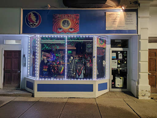 Tobacco Shop «Mystical Moon», reviews and photos, 144 Middle Ave, Elyria, OH 44035, USA