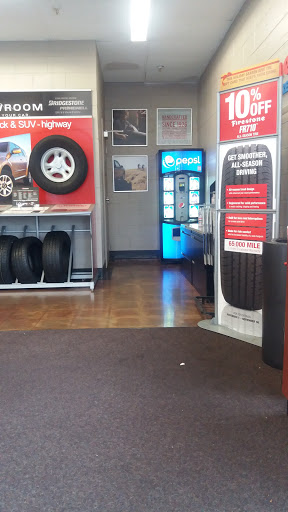 Tire Shop «Firestone Complete Auto Care», reviews and photos, 535 Granite St, Braintree, MA 02184, USA
