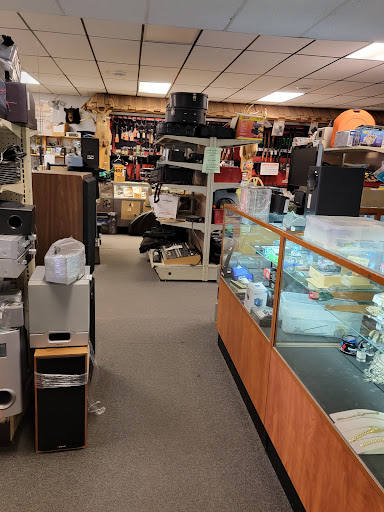 Me-No-Monie Street Pawn & Loan, 1243 Menomonie St, Eau Claire, WI 54703, USA, 