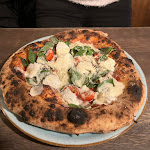 Photo n°1 de l'avis de Ruslan.t fait le 22/03/2023 à 09:48 sur le  Aurora & Vito's Süßholz Pizzeria Düsseldorf à Düsseldorf