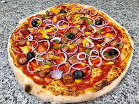 Pizza du Pizzas à emporter Tasty Pizz' à Sarras - n°12