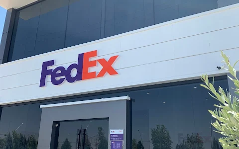 Gezairi Transport\ FedEx Office, Gulan Street, Erbil image