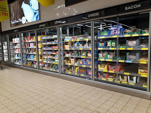 Supermarket «ALDI», reviews and photos, 1600 W 117th St, Lakewood, OH 44107, USA