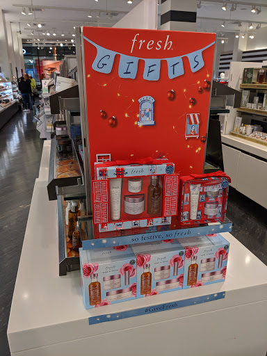 Cosmetics Store «SEPHORA», reviews and photos, 616 Southcenter Mall, Tukwila, WA 98188, USA