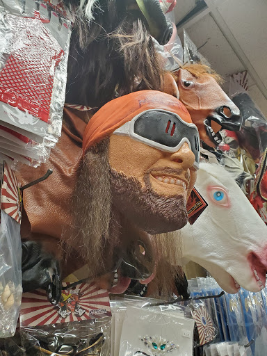 Gift Shop «Aahs! The Ultimate Gift Store», reviews and photos, 15960 Ventura Blvd, Encino, CA 91436, USA