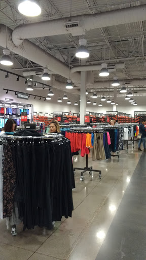 Sporting Goods Store «Nike Clearance Store», reviews and photos, 5000 S Arizona Mills Cir #240, Tempe, AZ 85282, USA