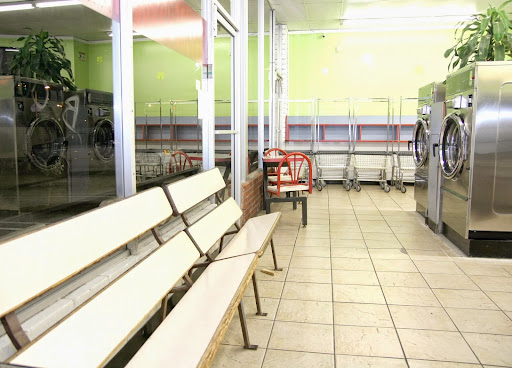 Laundromat «Clover Laundry», reviews and photos, 12558 Centralia St, Lakewood, CA 90715, USA