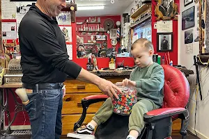 Lindsey's Barbershop image