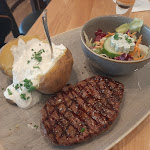 Photo n°2 de l'avis de Eve.o fait le 25/04/2023 à 03:05 sur le  Schweinske Rahlstedt à Hamburg