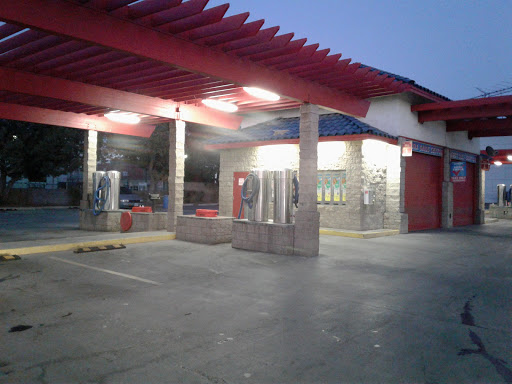 Car Wash «Squeeky Clean Car Wash», reviews and photos, 12690 Magnolia Ave, Riverside, CA 92503, USA
