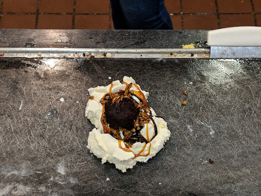 Ice Cream Shop «Cold Stone Creamery», reviews and photos, 2449 Prince William Pkwy, Woodbridge, VA 22192, USA