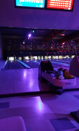 Restaurant «Glacier Lanes Restaurant & Lounge», reviews and photos, 9630 Evergreen Way, Everett, WA 98204, USA