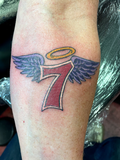 Tattoo Shop «Hall of Tattoos», reviews and photos, 328 E Main St, Norman, OK 73069, USA