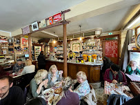 Atmosphère du Restaurant Le Bar Fleuri à Paris - n°1