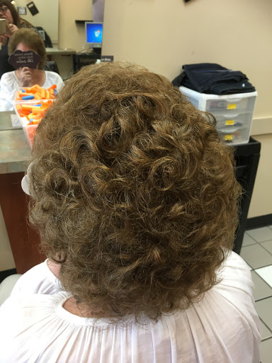 Hair Salon «Famous Hair», reviews and photos, 4451 Towne Lake Pkwy #300, Woodstock, GA 30189, USA