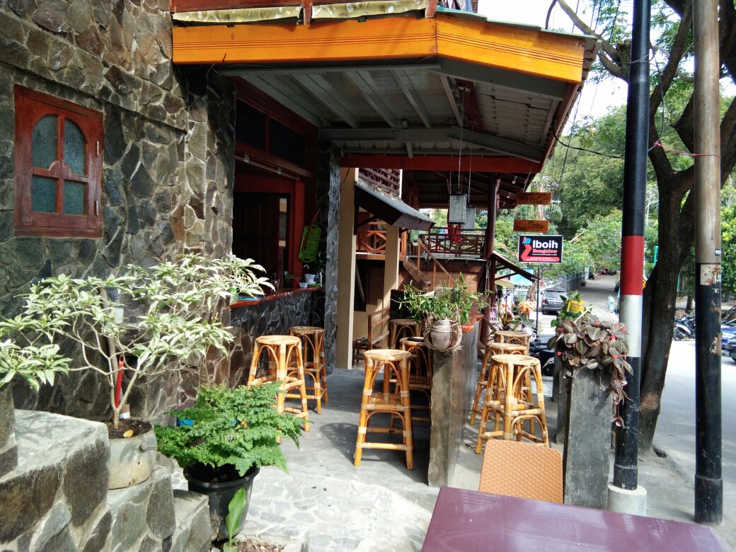 Molina’s Cafe: harga tiket, foto, lokasi, fasilitas dan tempat