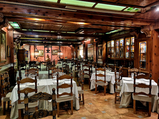 Casablanca Restaurante Bar - C. Valencia, 1, 03185 Torrevieja, Alicante, España