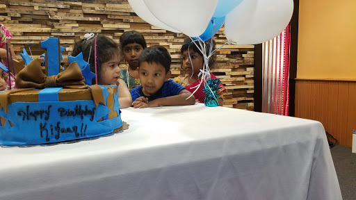 Shopping Mall «Courthouse Plaza Shopping Center», reviews and photos, 10382 Willard Way, Fairfax, VA 22030, USA