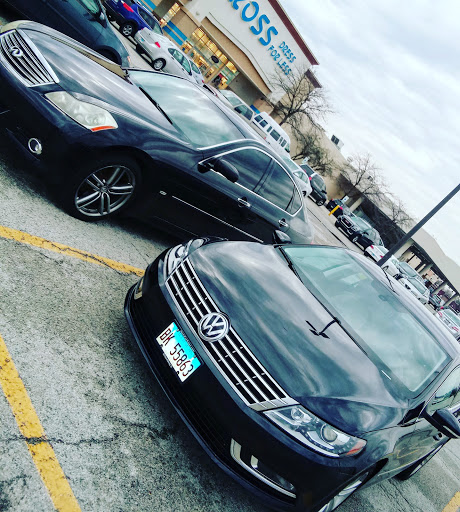 Used Car Dealer «Hertz Car Sales Schaumburg», reviews and photos, 855 W Golf Rd, Schaumburg, IL 60194, USA