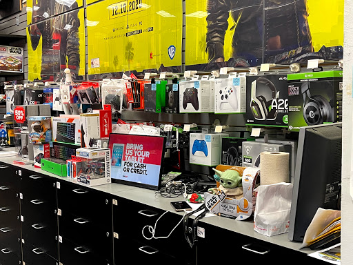 Video Game Store «GameStop», reviews and photos, 184 W Farms Mall, Farmington, CT 06032, USA