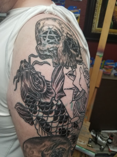 Tattoo Shop «Lucky Squirrel Tattoo», reviews and photos, 3341 Commercial St SE, Salem, OR 97302, USA