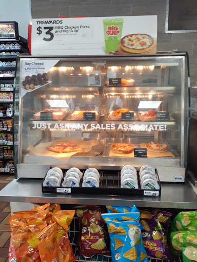 Convenience Store «7-Eleven», reviews and photos, 6980 40th St N, Pinellas Park, FL 33781, USA