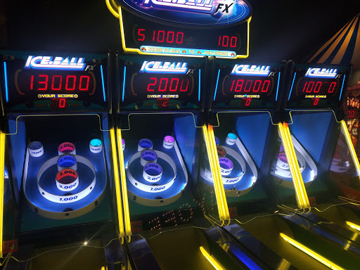 Bowling Alley «Lucky Strike», reviews and photos, 322 E Illinois St, Chicago, IL 60611, USA