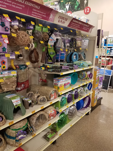 Pet Supply Store «PetSmart», reviews and photos, 1671 E Market St, Harrisonburg, VA 22801, USA