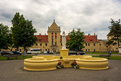 Пам'ятник Богородиці Діви Марії