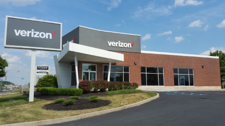 Verizon Authorized Retailer, TCC, 3639 E Main St, Richmond, IN 47374, USA, 