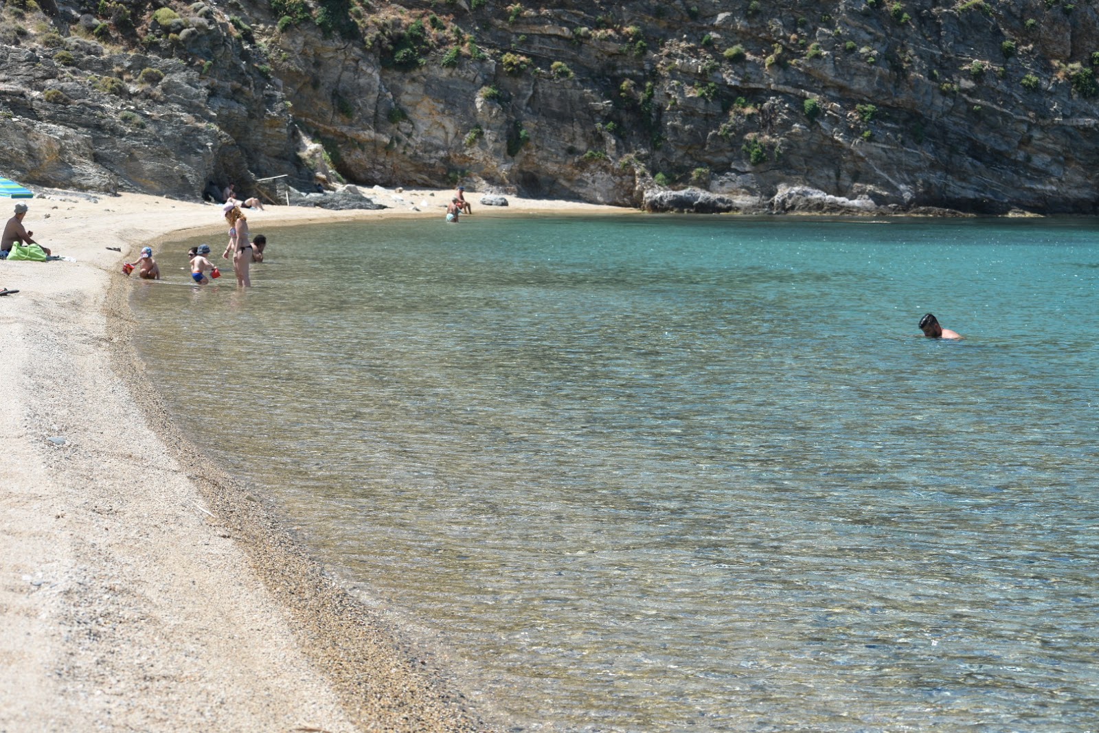 Foto van Vagia beach gelegen in een natuurlijk gebied