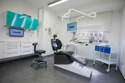 Clínica Dental González Baquero | Invisalign | Implantes | Madrid | Urgencias en Madrid