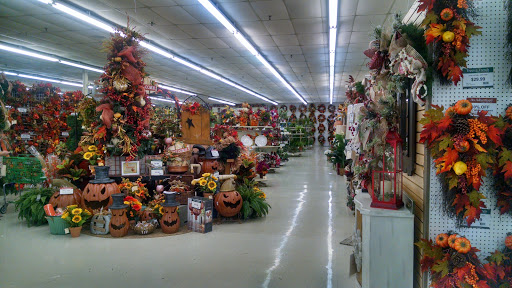 Home Goods Store «Trees n Trends - Henderson, KY», reviews and photos, 1900 US-41 #7, Henderson, KY 42420, USA