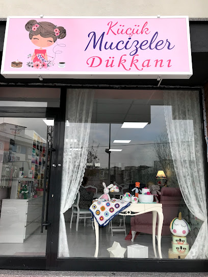 Küçük Mucizeler Dükkanı