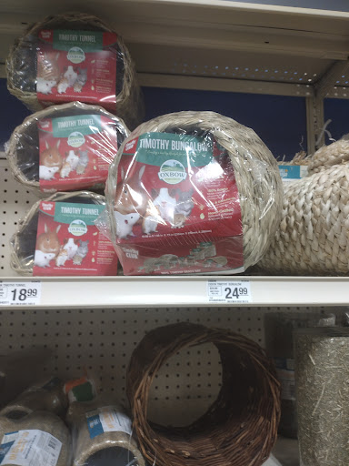 Pet Supply Store «PetSmart», reviews and photos, 865 Colusa Ave, Yuba City, CA 95991, USA