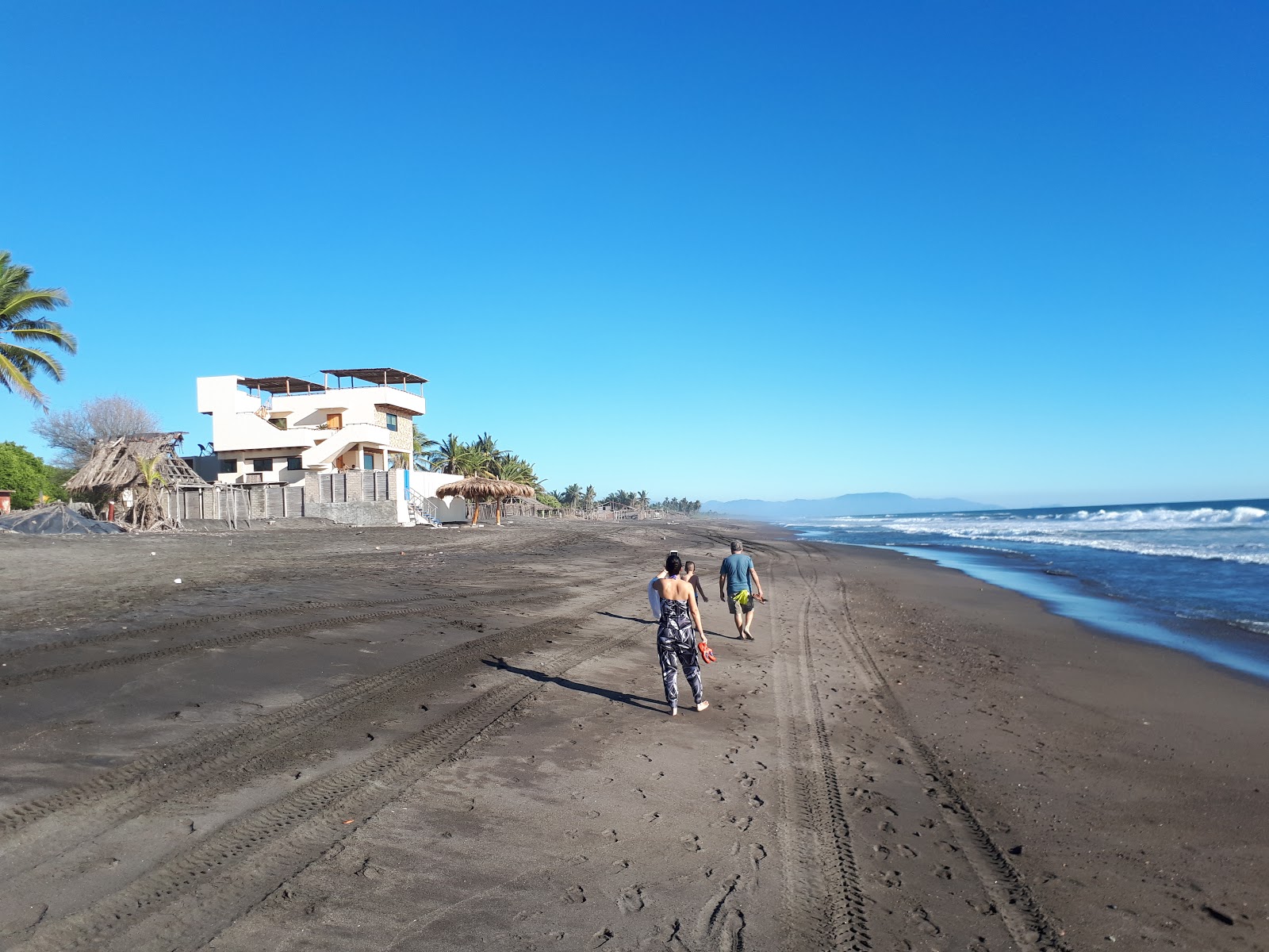Foto di Playa El Real con una superficie del sabbia scura