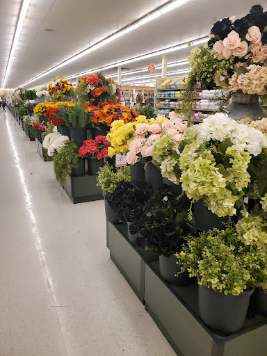 Craft Store «Hobby Lobby», reviews and photos, 641 N Victory Blvd, Burbank, CA 91502, USA