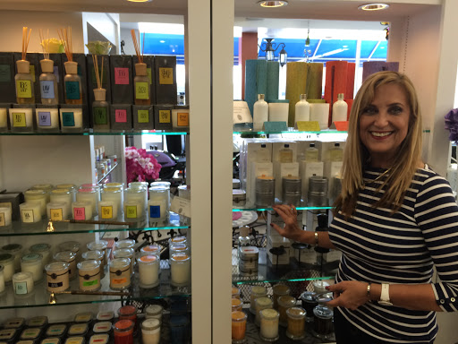 Hardware Store «Miami Home Centers, Benjamin Moore Paint Center, Miami Beach», reviews and photos, 545 Arthur Godfrey Rd, Miami Beach, FL 33140, USA