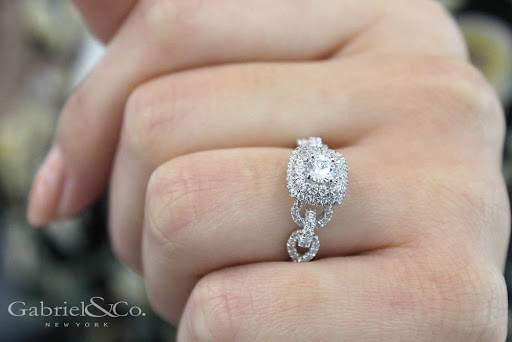 Jewelry Store «Jordan Jewelers Inc», reviews and photos, 202 W 1st Ave, Albany, OR 97321, USA