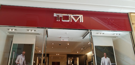 TUMI Store - The Somerset Collection