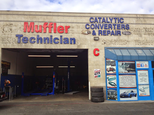 Muffler Technician image