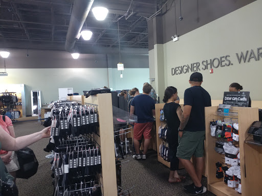 Shoe Store «DSW Designer Shoe Warehouse», reviews and photos, 202 Orland Park Pl, Orland Park, IL 60462, USA