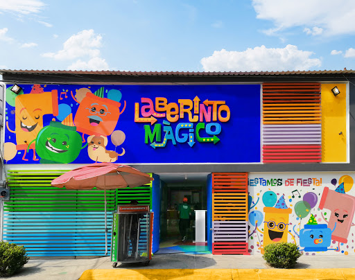 Laberinto Mágico Satélite: Salón de Fiestas Infantiles.