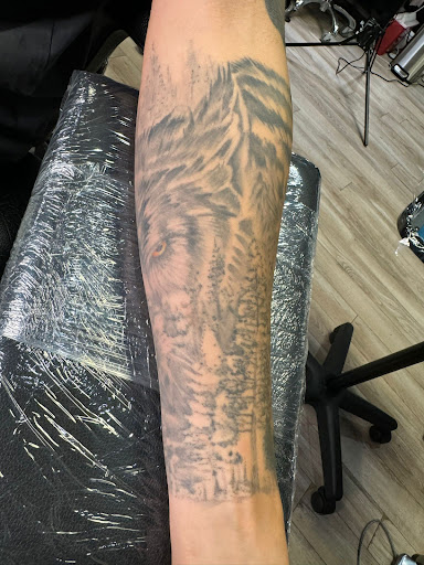 Explore straight line tattoo ideas, creative tattoo ideas in Cape Coral, available at Varadero Ink Tattoos