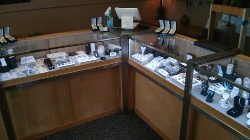 Jewelry Repair Service «Rizzo Jewelers of Cocoa Beach», reviews and photos, 5360 N Atlantic Ave Suite D, Cocoa Beach, FL 32931, USA