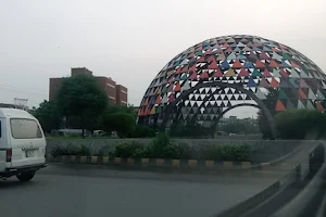 Kareem Market roundabout (Gol Chakar) image