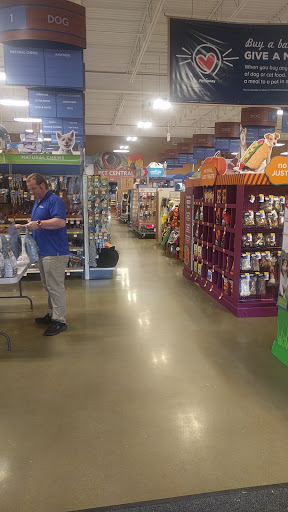 Pet Supply Store «PetSmart», reviews and photos, 700 Gallery Blvd b, Scarborough, ME 04074, USA